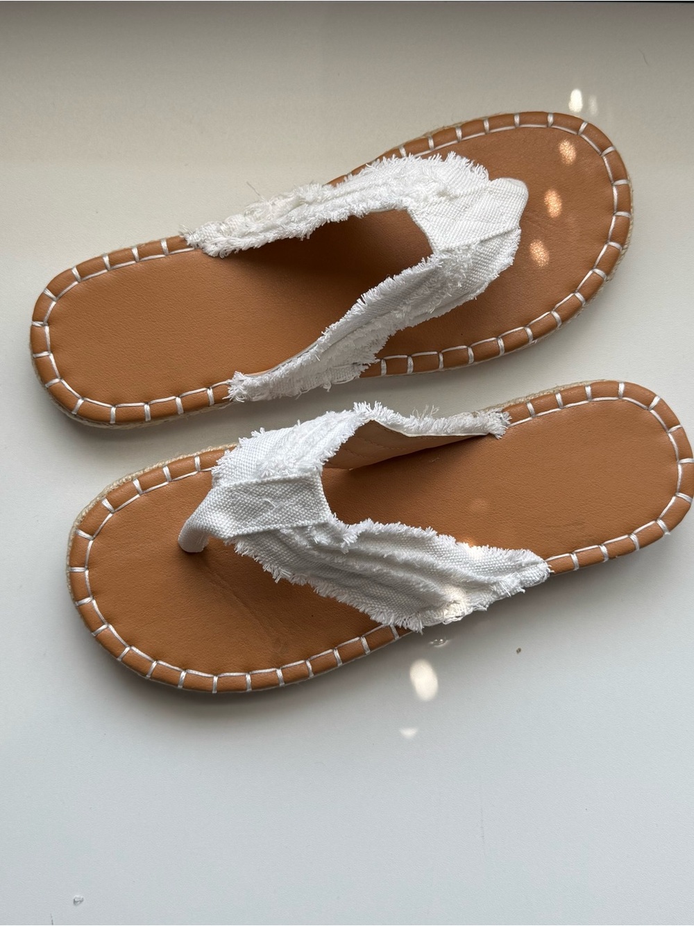 Women’s White Frayed-Edge Thong Sandals with Tan Footbed